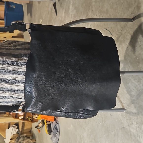 Roots Gorgeous Messanger Flap Bag - Picture 8 of 9